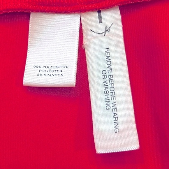 Ann Taylor Bell Sleeve Red Top Blouse Size Medium - Picture 8 of 9